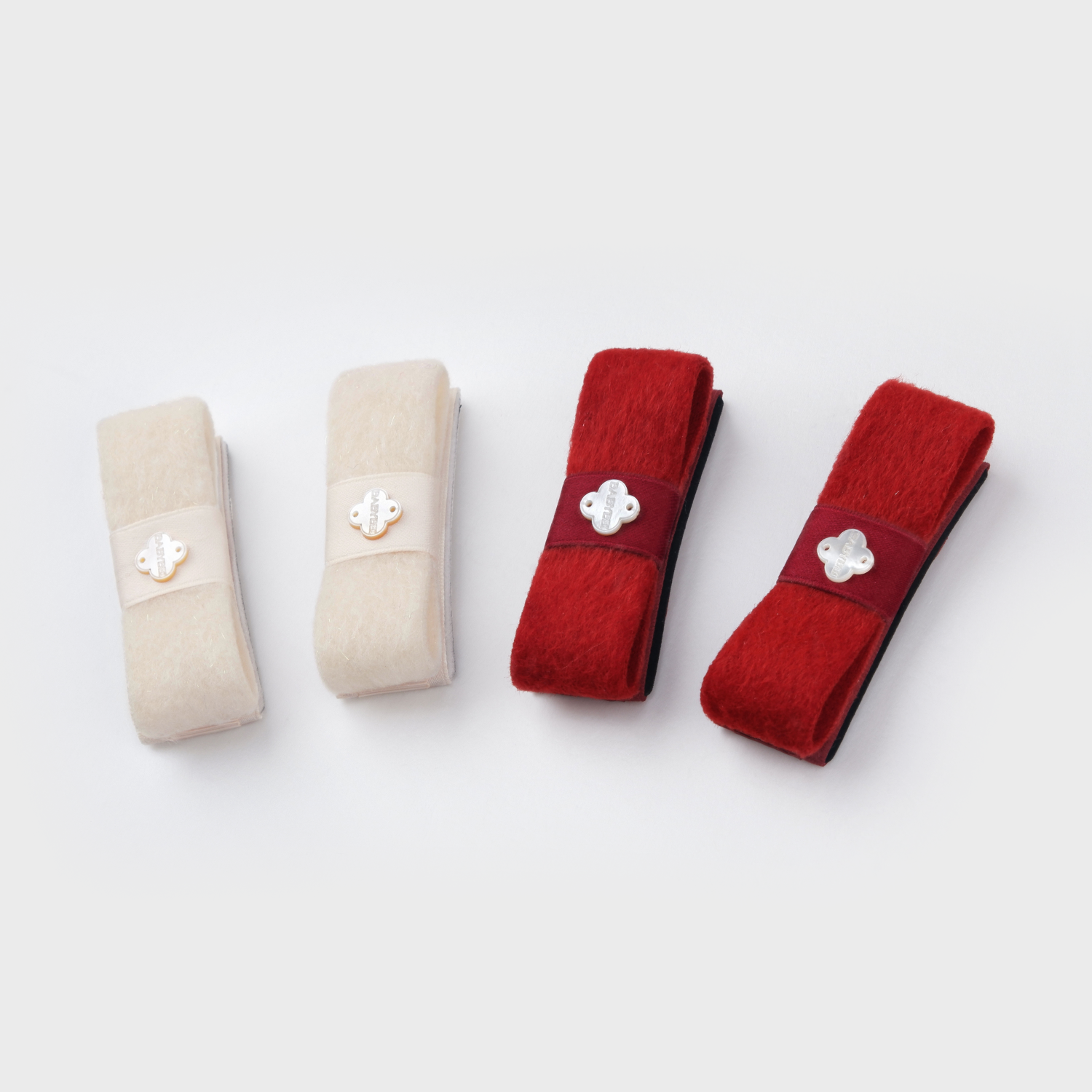 Fuzz Shell Medium Snap Clips (2 Layered & Clover-shaped)