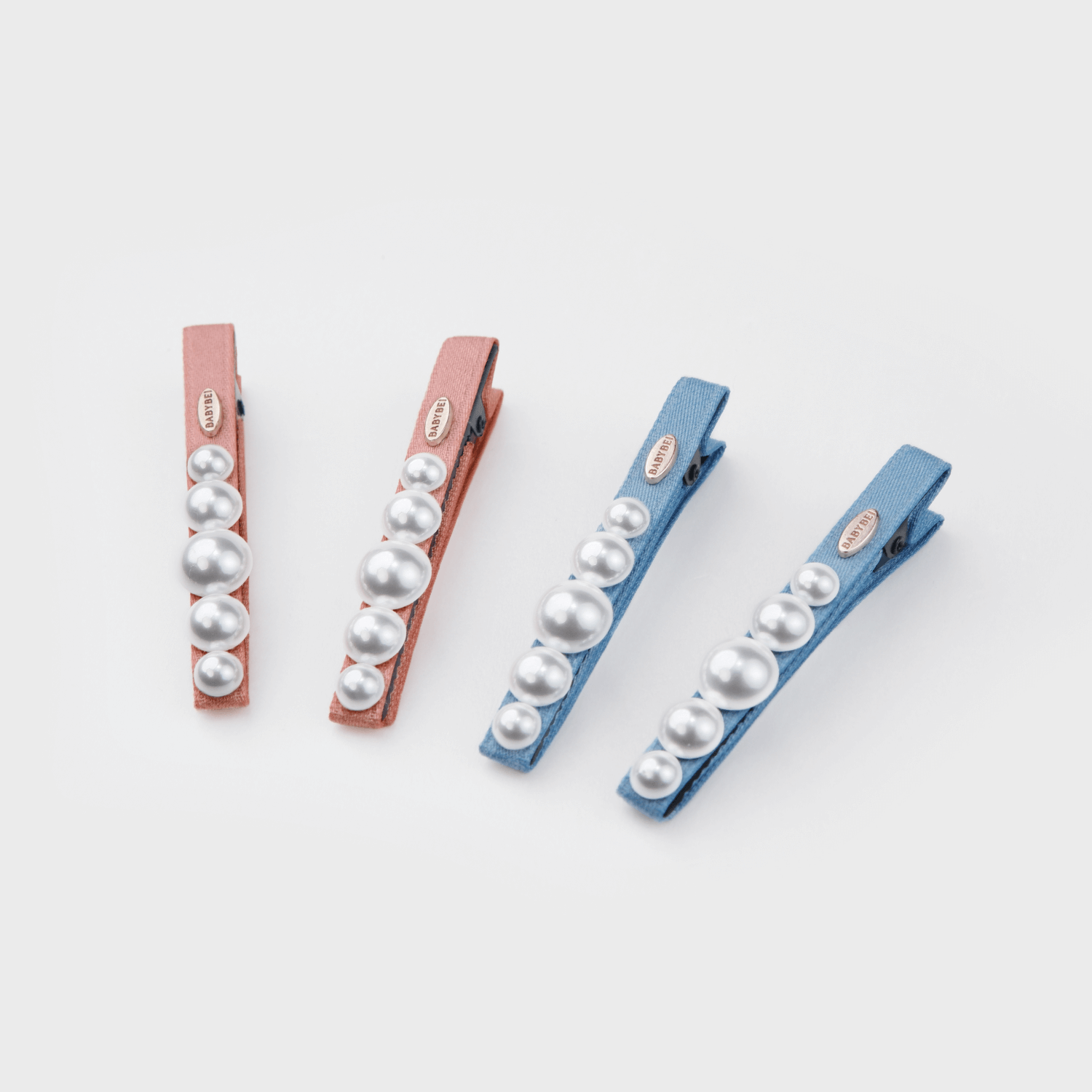 Dot Pearl Medium Hair Clips (Row & 5 Beads)