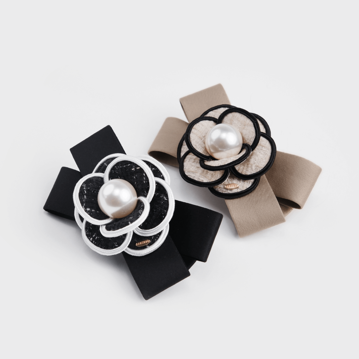 Camellia Pearl Medium Hair Barrette (Bow & 1 Bead)