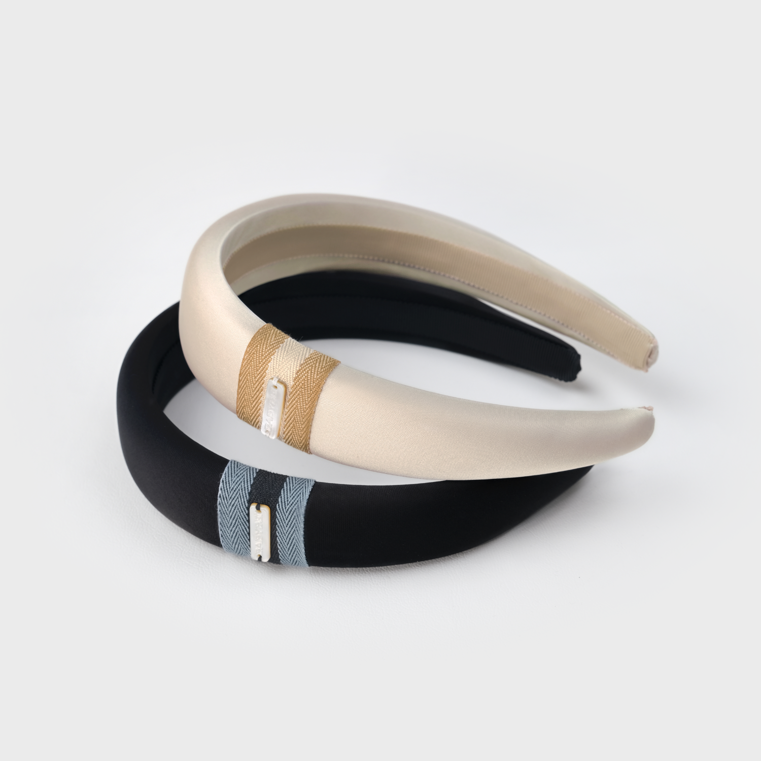 絲絲母貝寬版髮箍(三橫長方貝)