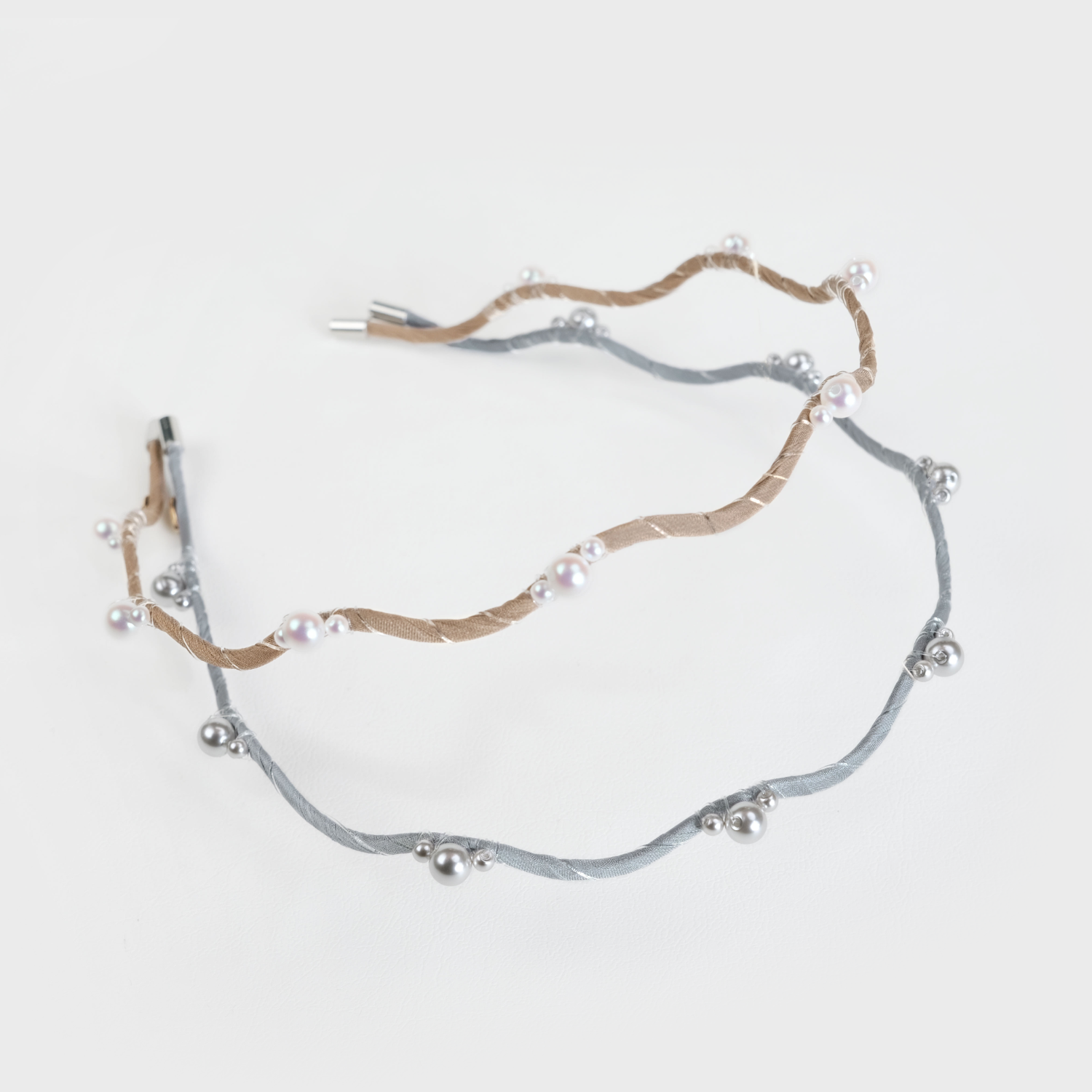 Dot Pearl Extra Thin Headband (Waved & 3 Beads)