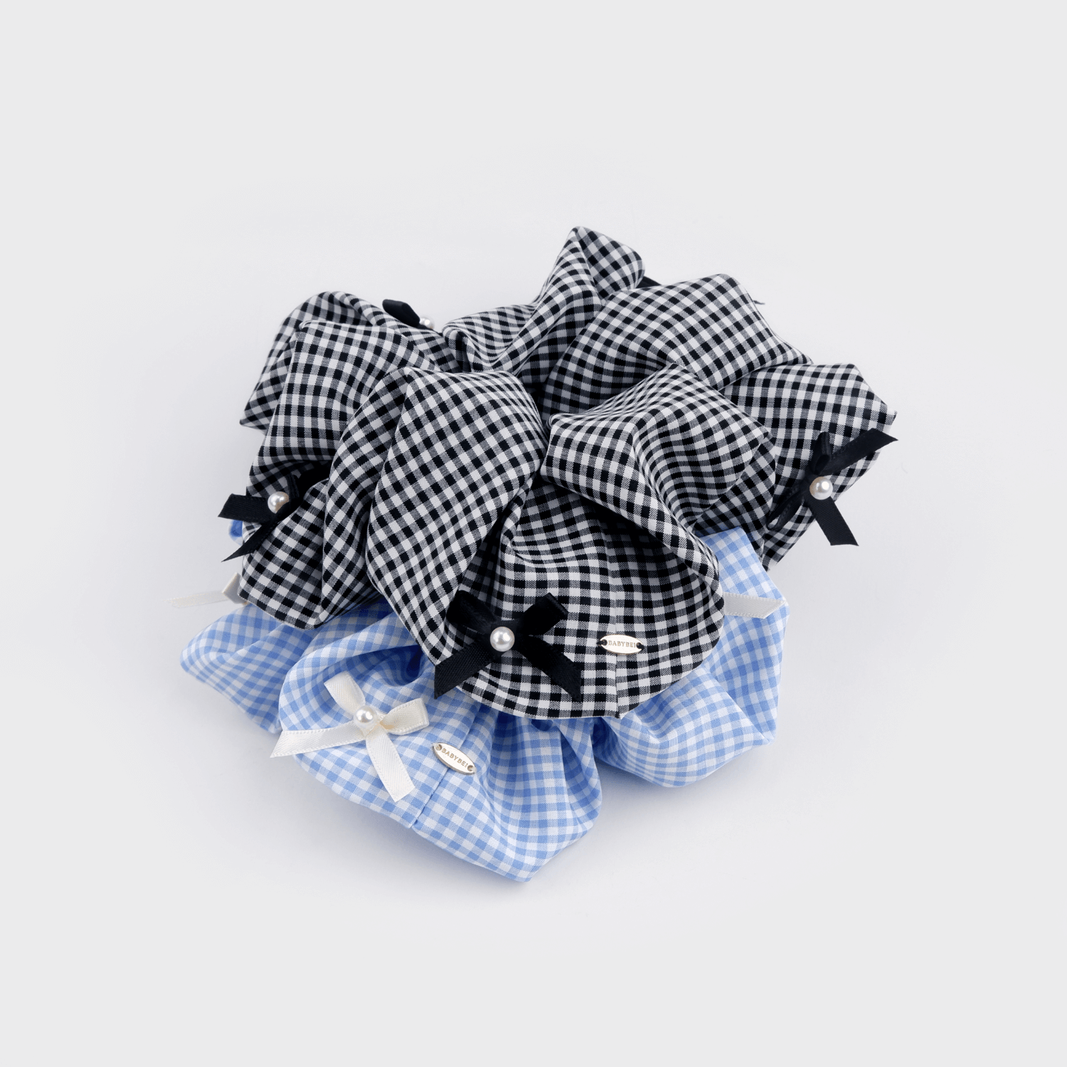 Plaid Pearl Large Scrunchie (5 Bows & 5 Beads)