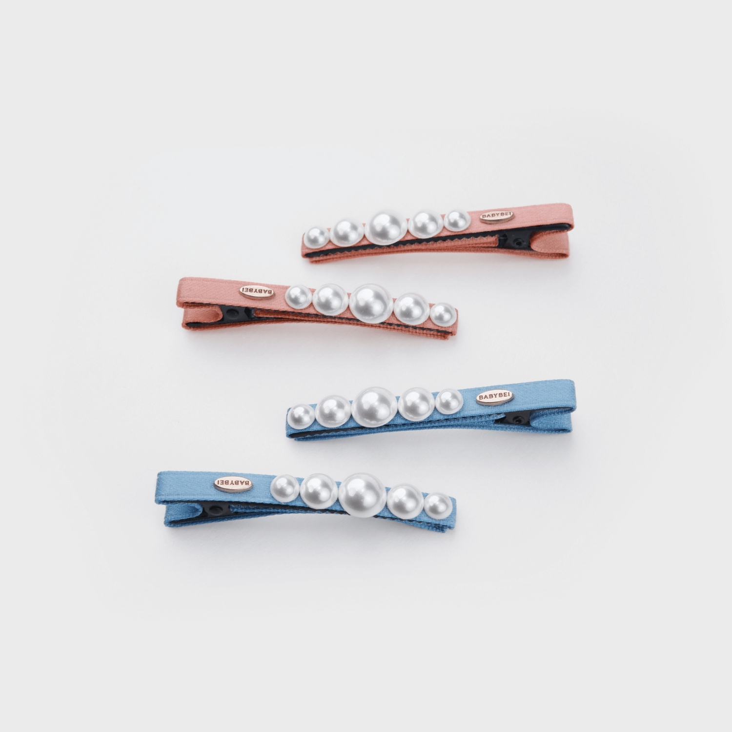 Dot Pearl Medium Hair Clips (Row & 5 Beads)
