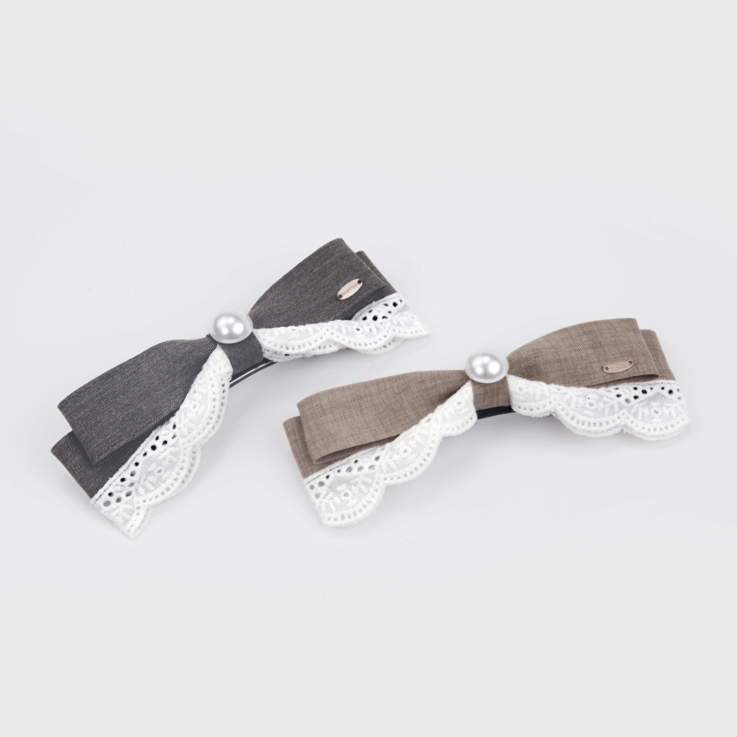 Suiting Pearl Medium Hair Barrette (Lace & 1 Bead)