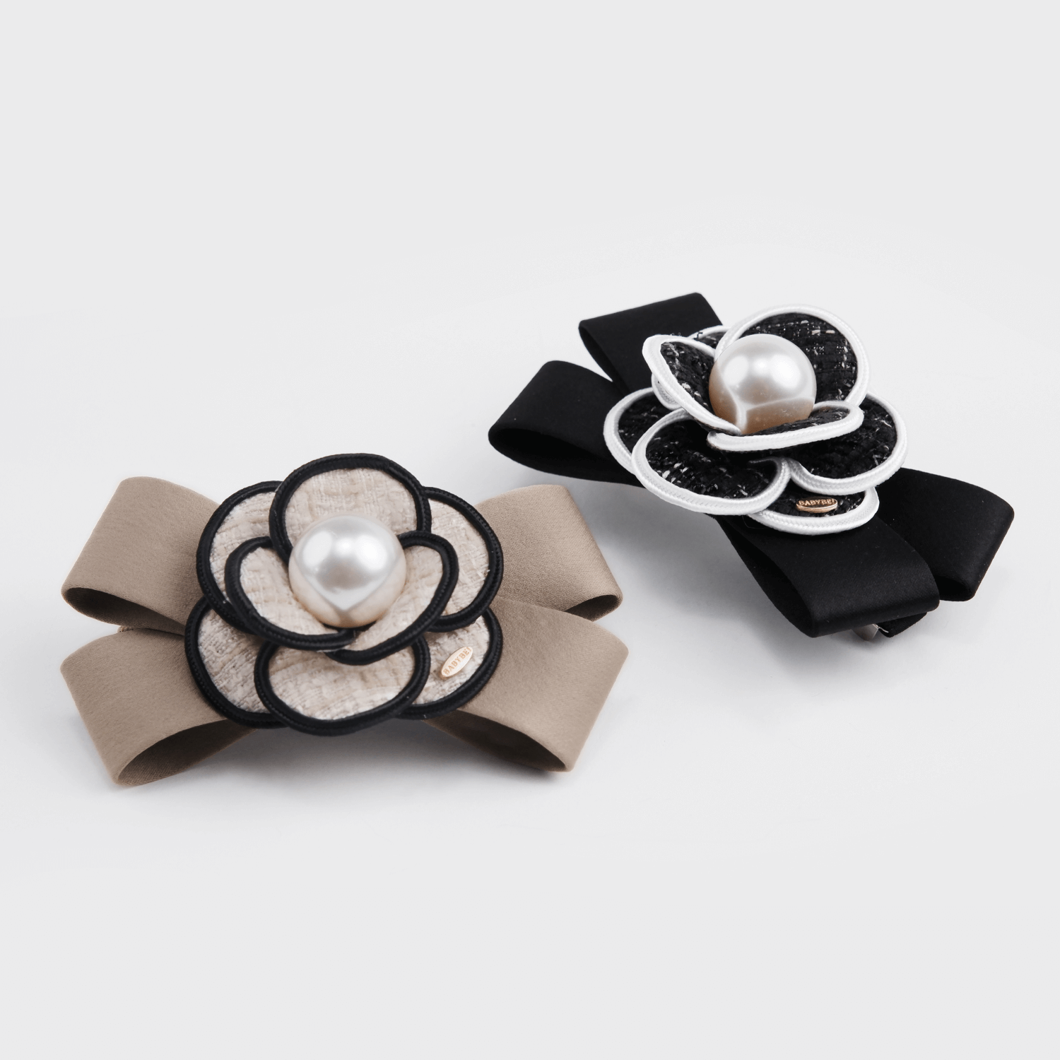 Camellia Pearl Medium Hair Barrette (Bow & 1 Bead)