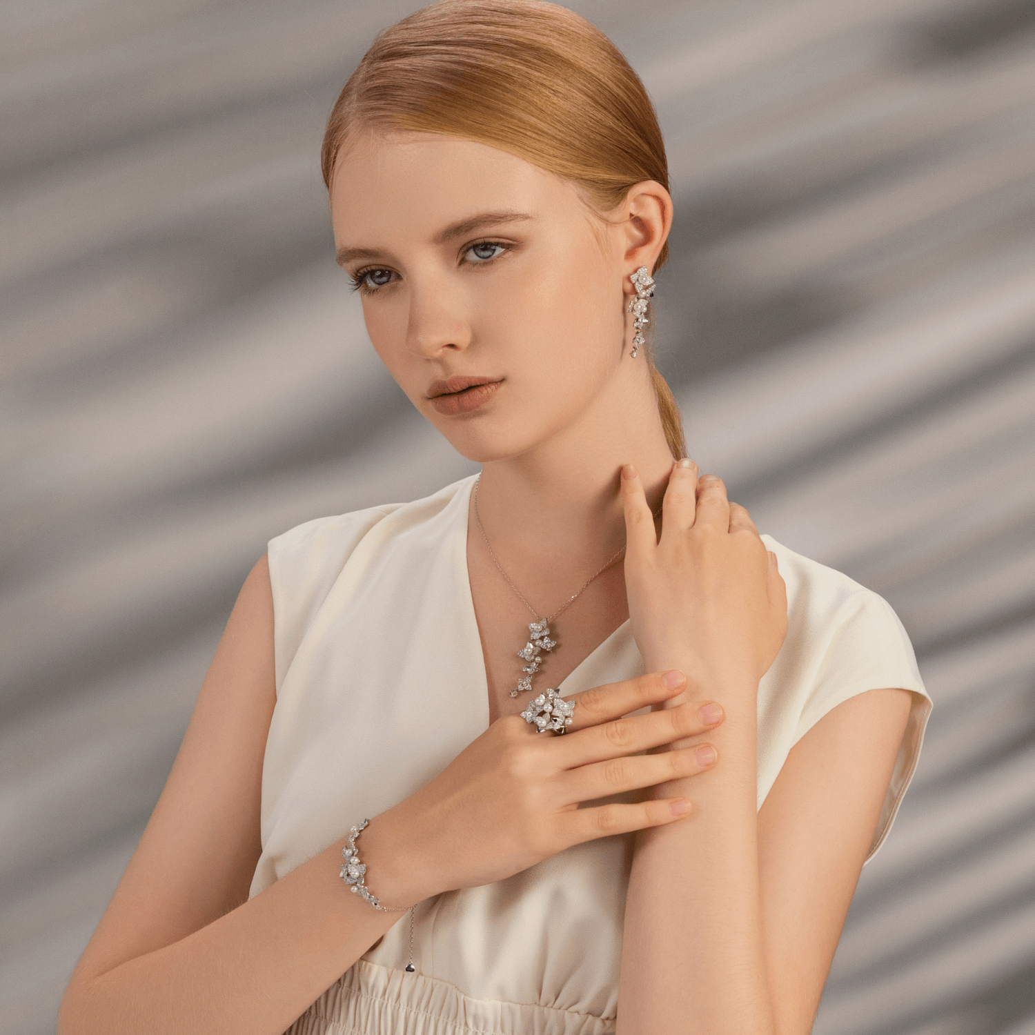 Hydrangea Lariat Necklace