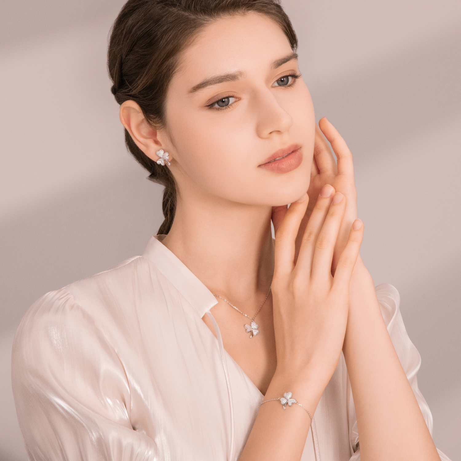 Clover Pave Bracelet