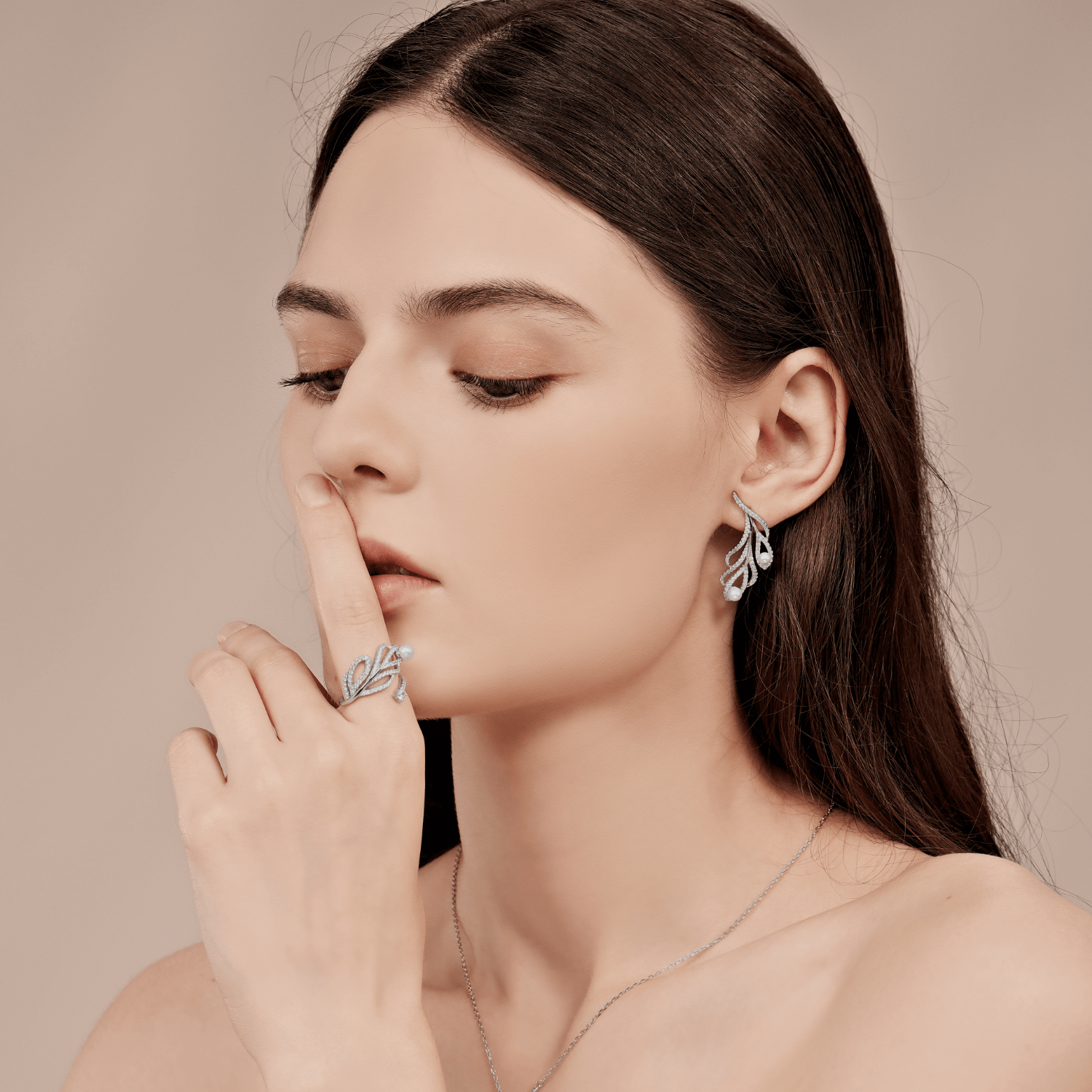 Peacock Feather Pave Ring