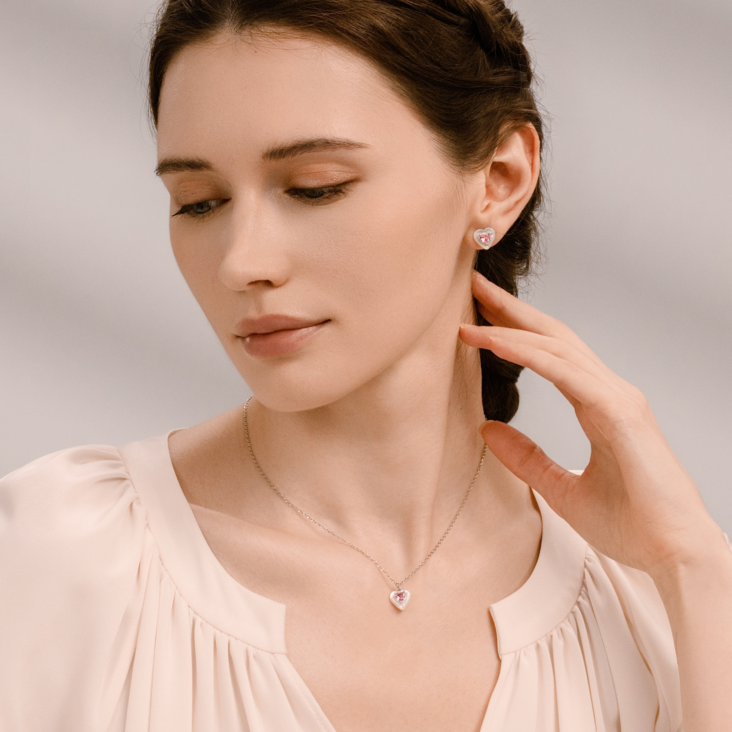 Peachy Spark Pendant Necklace