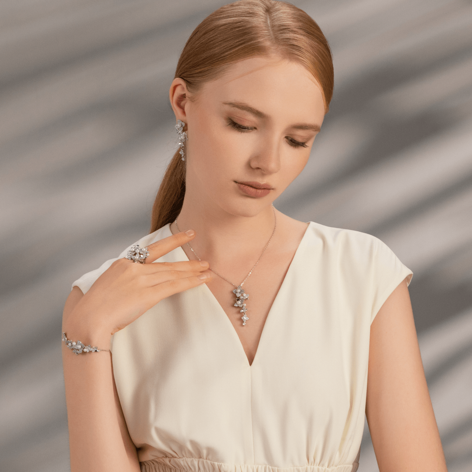 Hydrangea Lariat Necklace