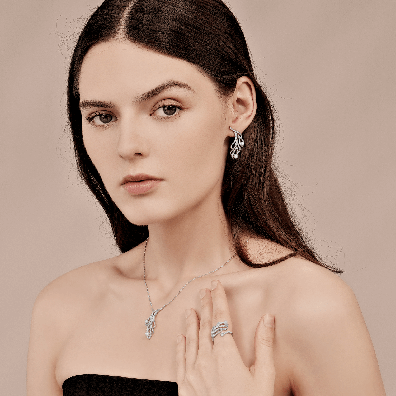 Peacock Feather Pave Ring
