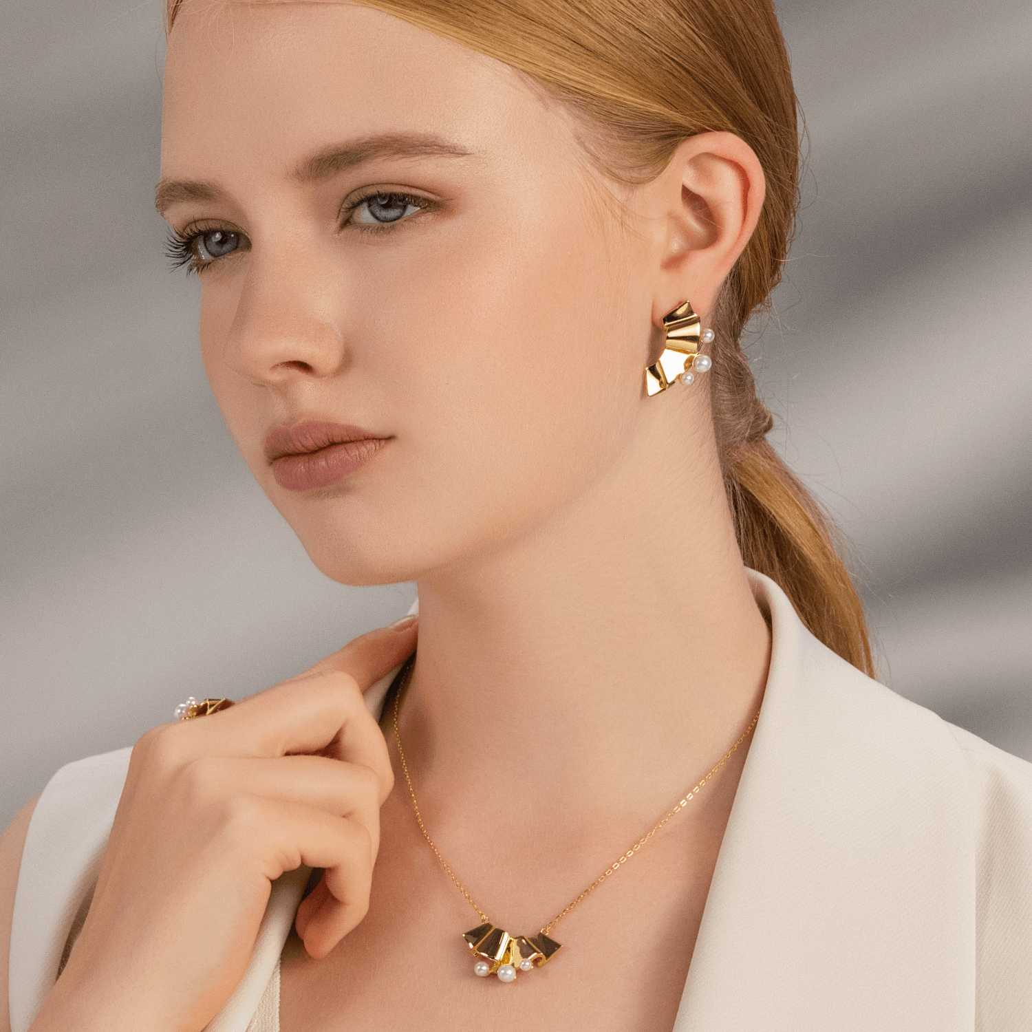 Folding Paper Stud Earrings
