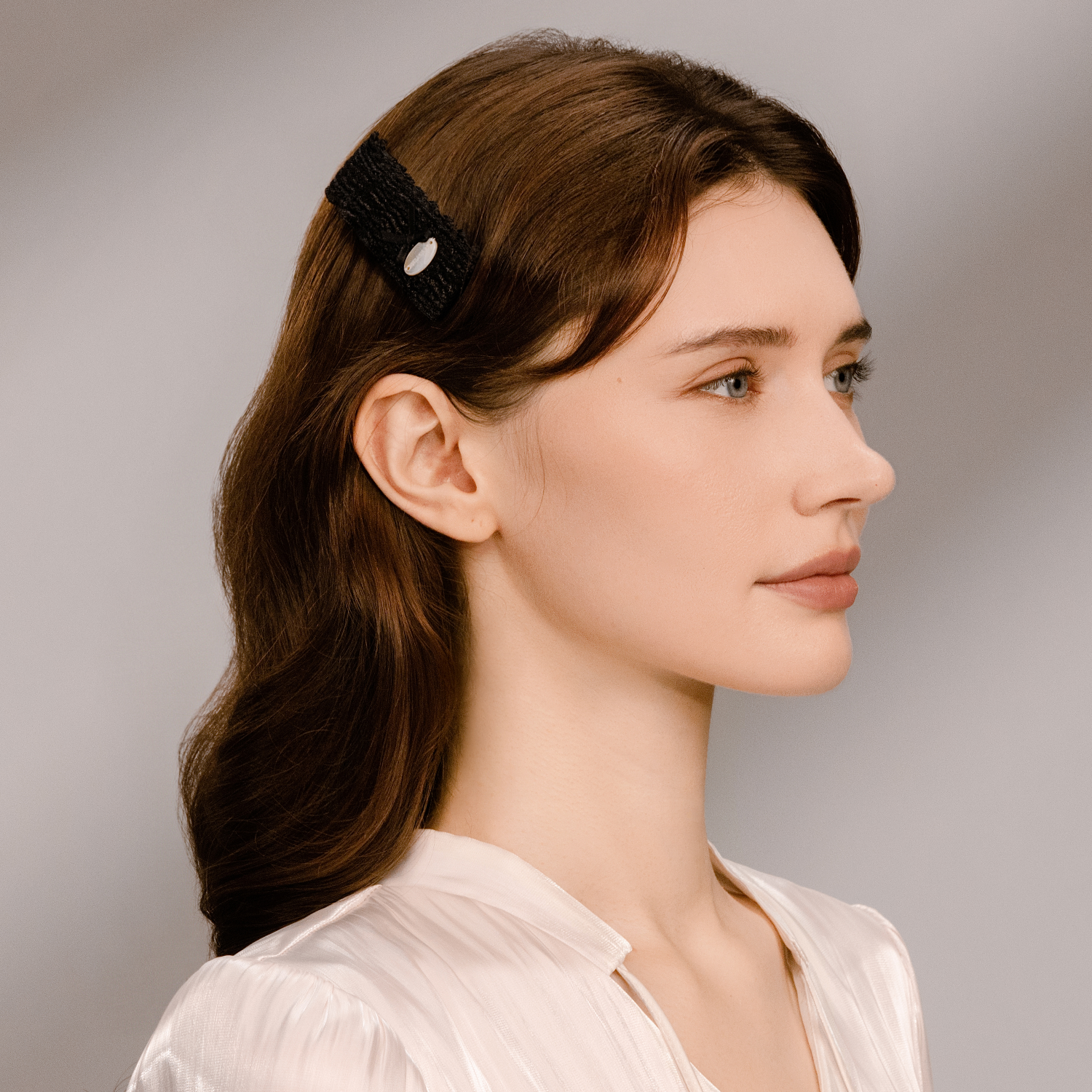 Organza Shell Medium Snap Clips (1 Bow & Oval)