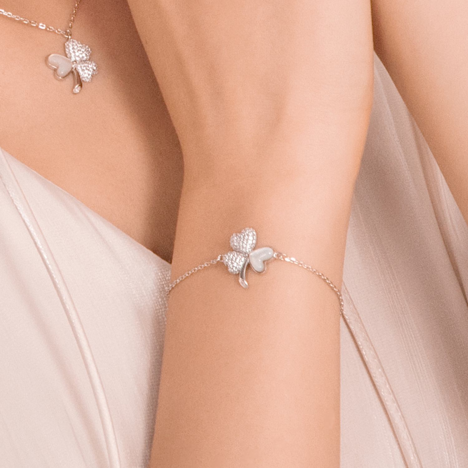 Clover Pave Bracelet