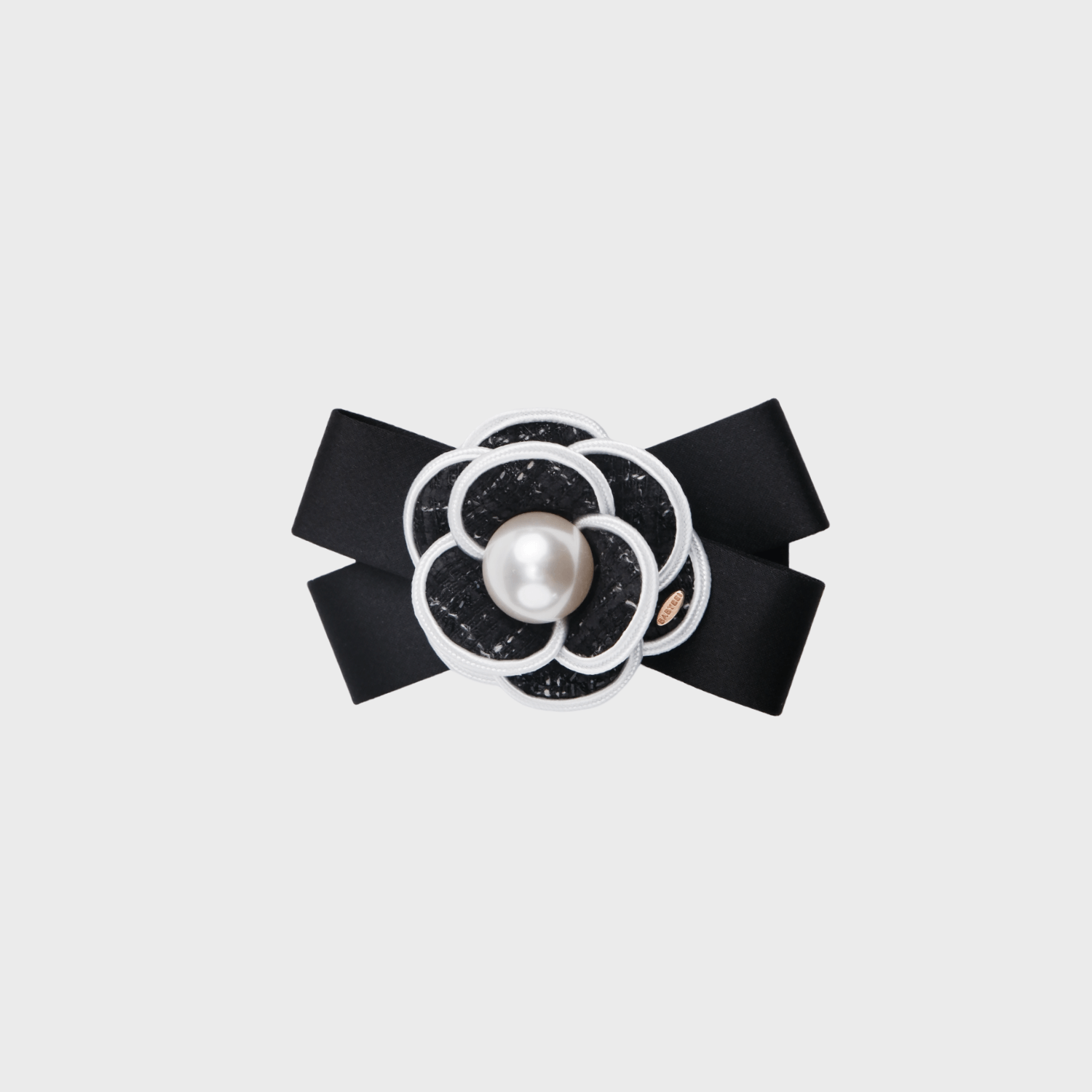 Camellia Pearl Medium Hair Barrette (Bow & 1 Bead)