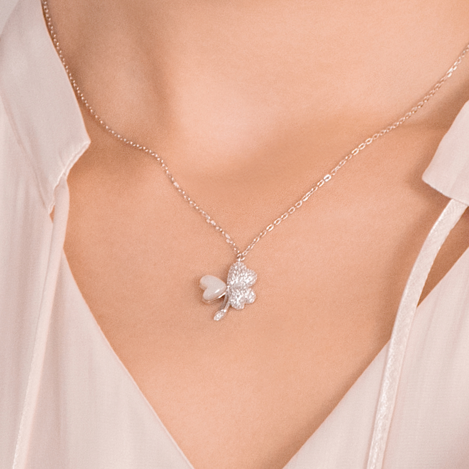 Clover Pendant Necklace
