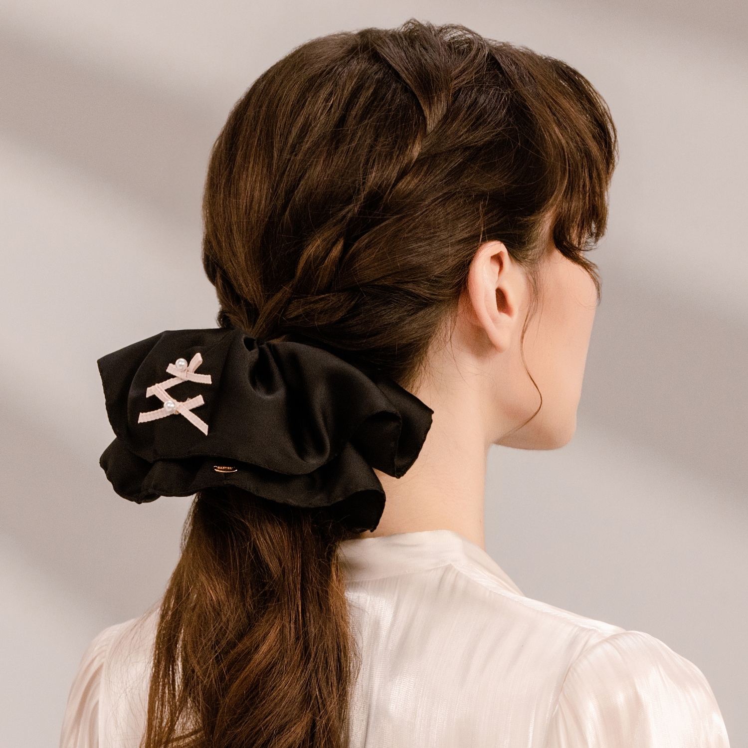 Satin Pearl Extra Large Scrunchie (2 Bows & 2 Beads)