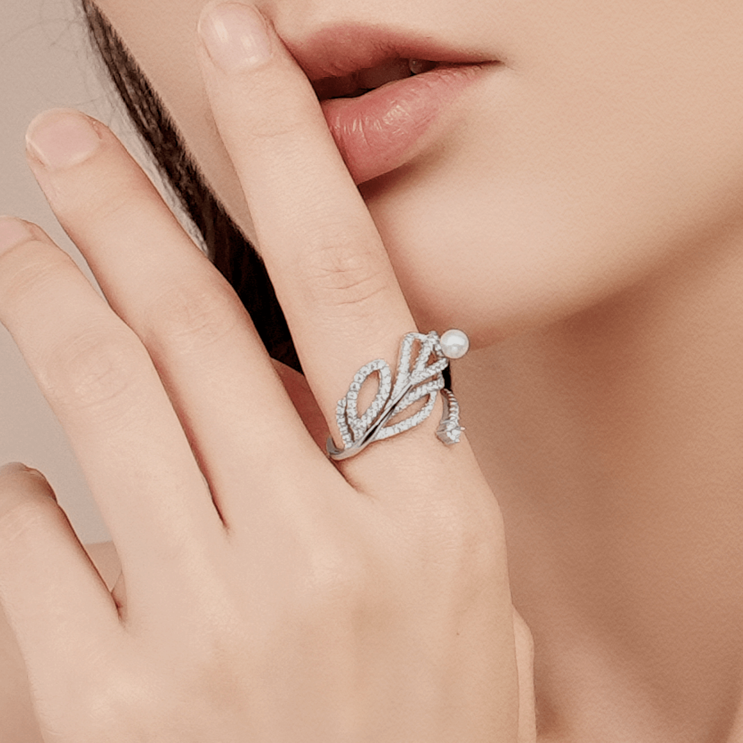 Peacock Feather Pave Ring