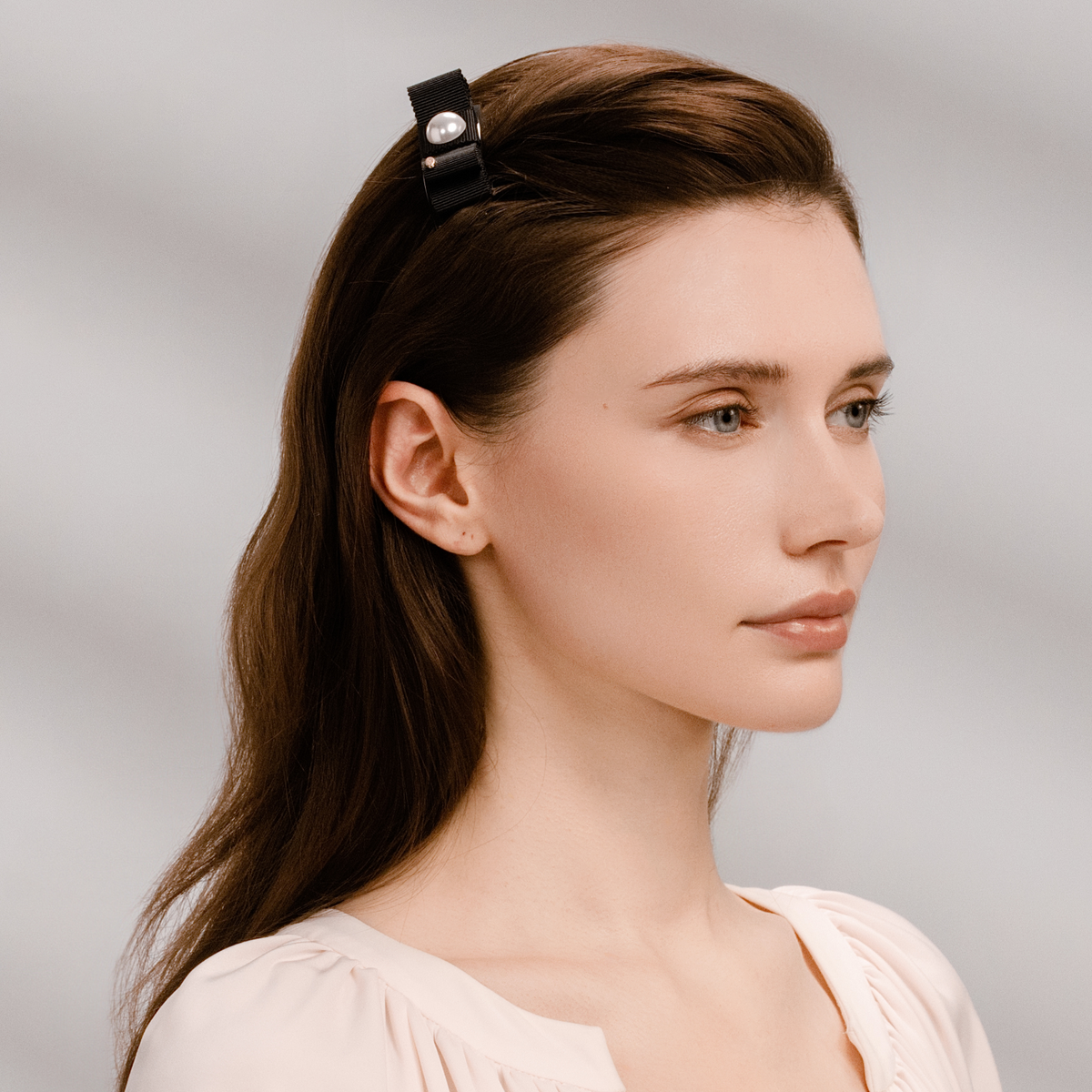 Ribbon Pearl Medium Hair Comb (2 Layered & 1 Bead)