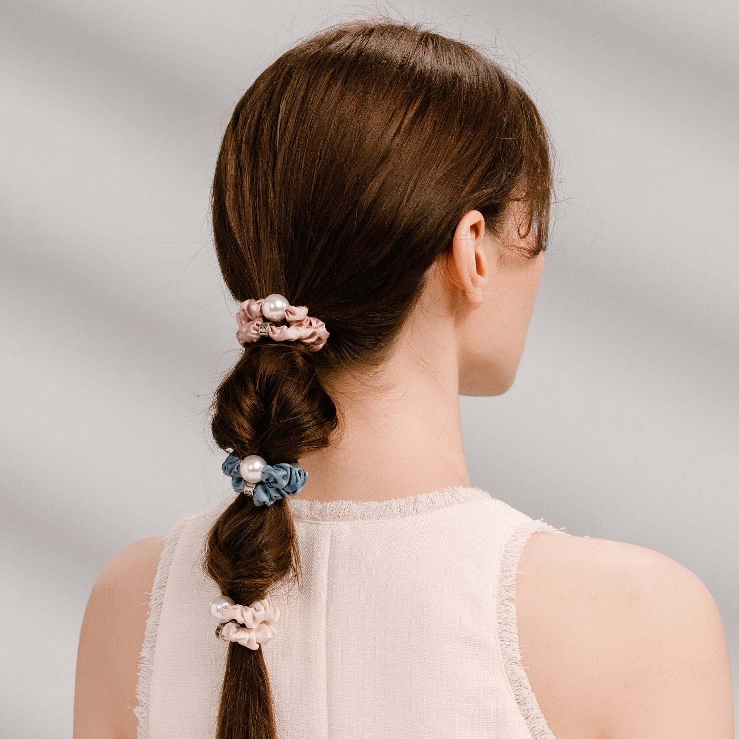 Satin Pearl Small Scrunchie (Ring Letter & 1 Bead)