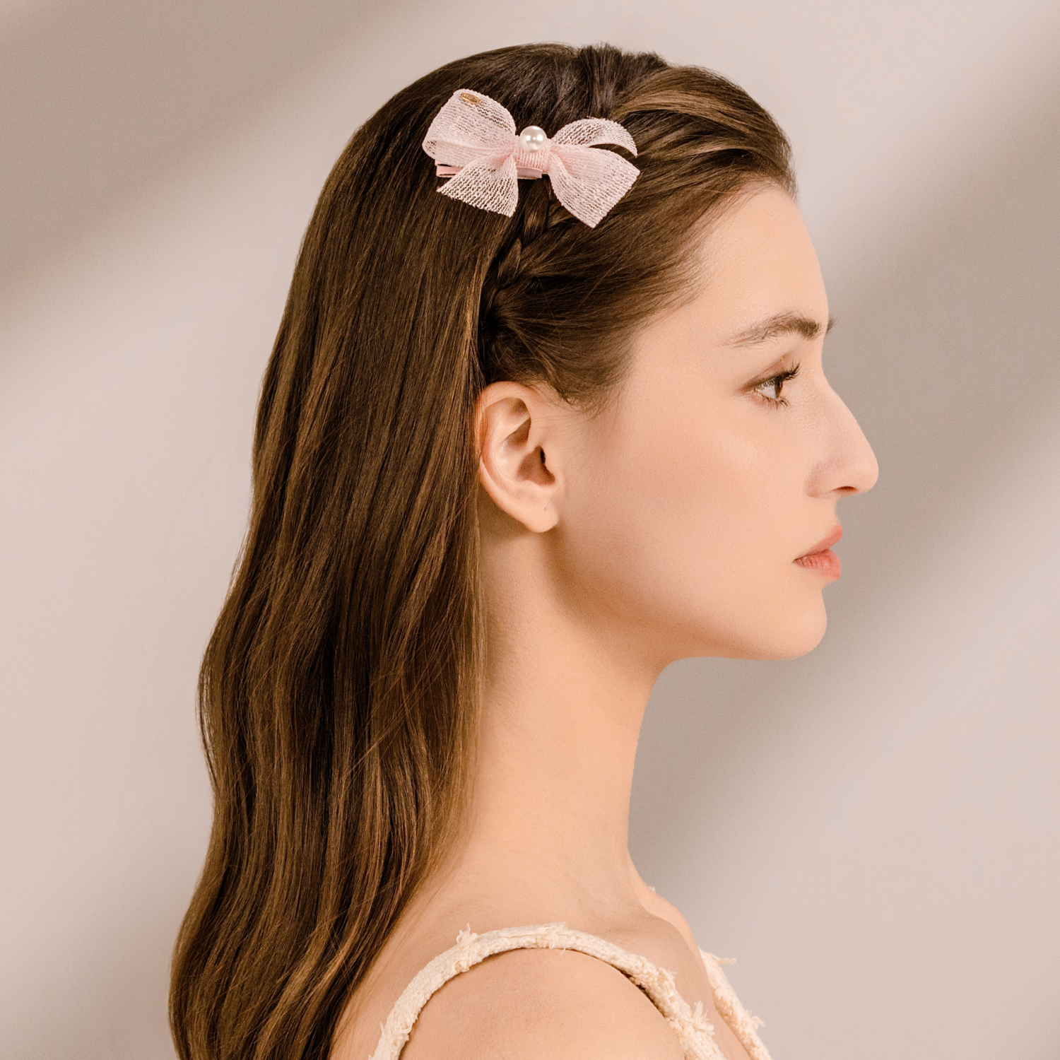 Mesh Pearl Medium Hair Clips (Cross & 1 Bead)