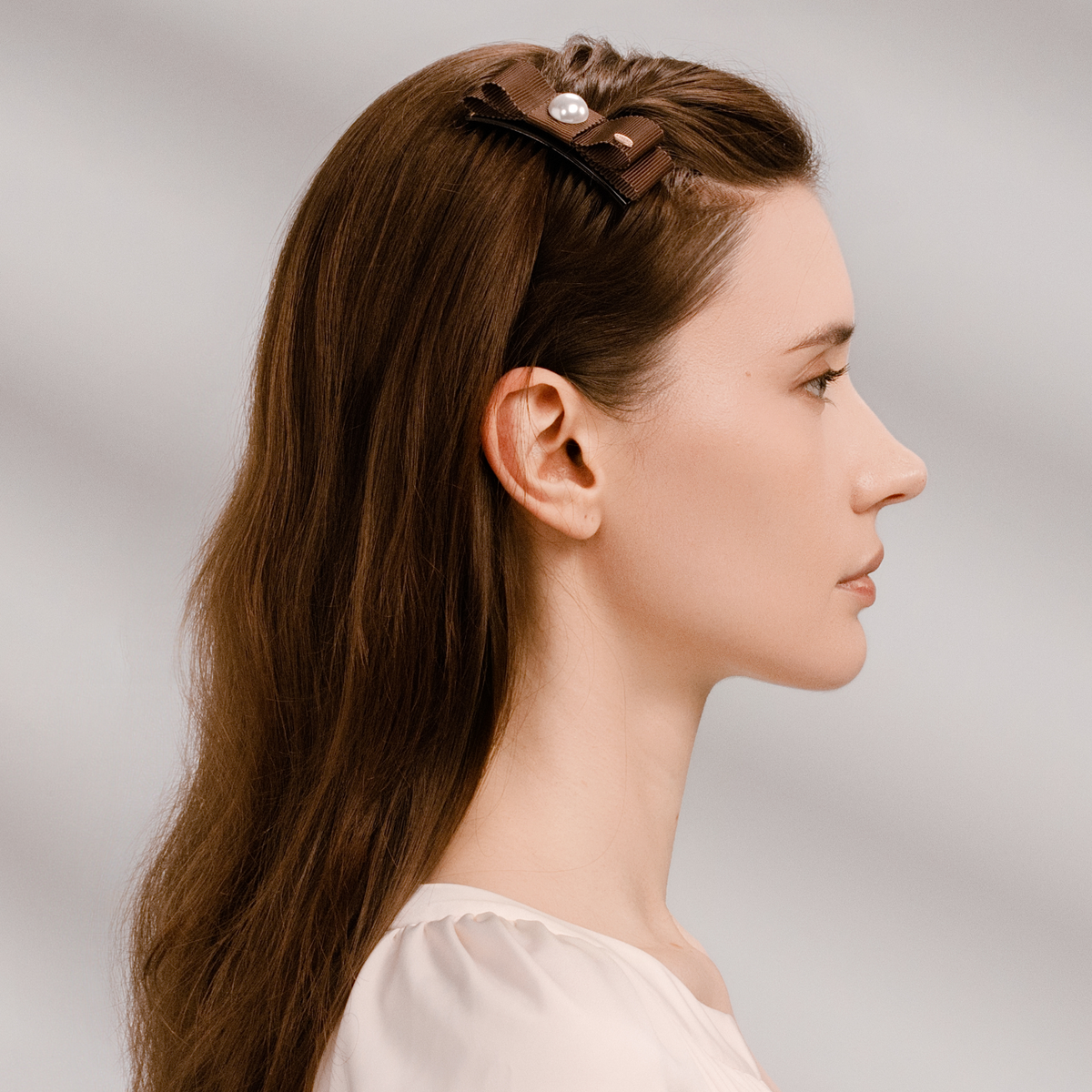 Ribbon Pearl Medium Hair Comb (2 Layered & 1 Bead)