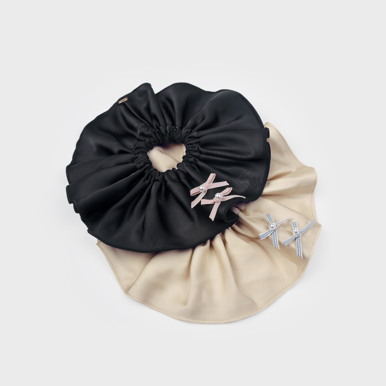 Satin Pearl Extra Large Scrunchie (2 Bows & 2 Beads)