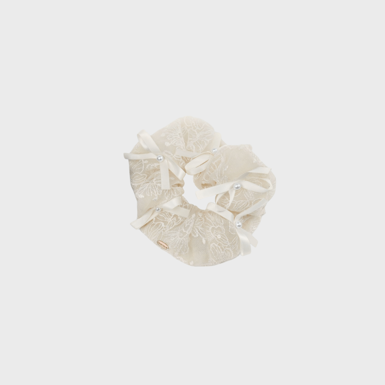 Embroidered Pearl Large Scrunchie (5 Bows & 5 Beads)
