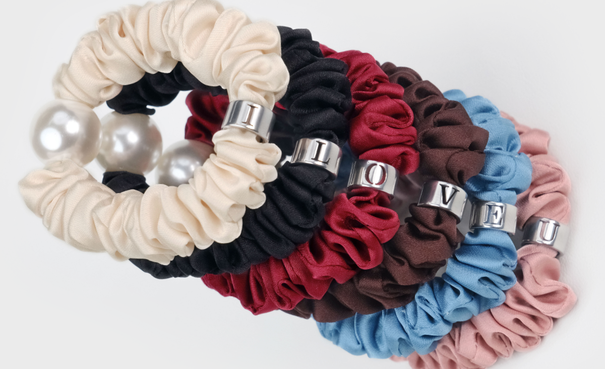 Satin Pearl Small Scrunchie (Ring Letter & 1 Bead)