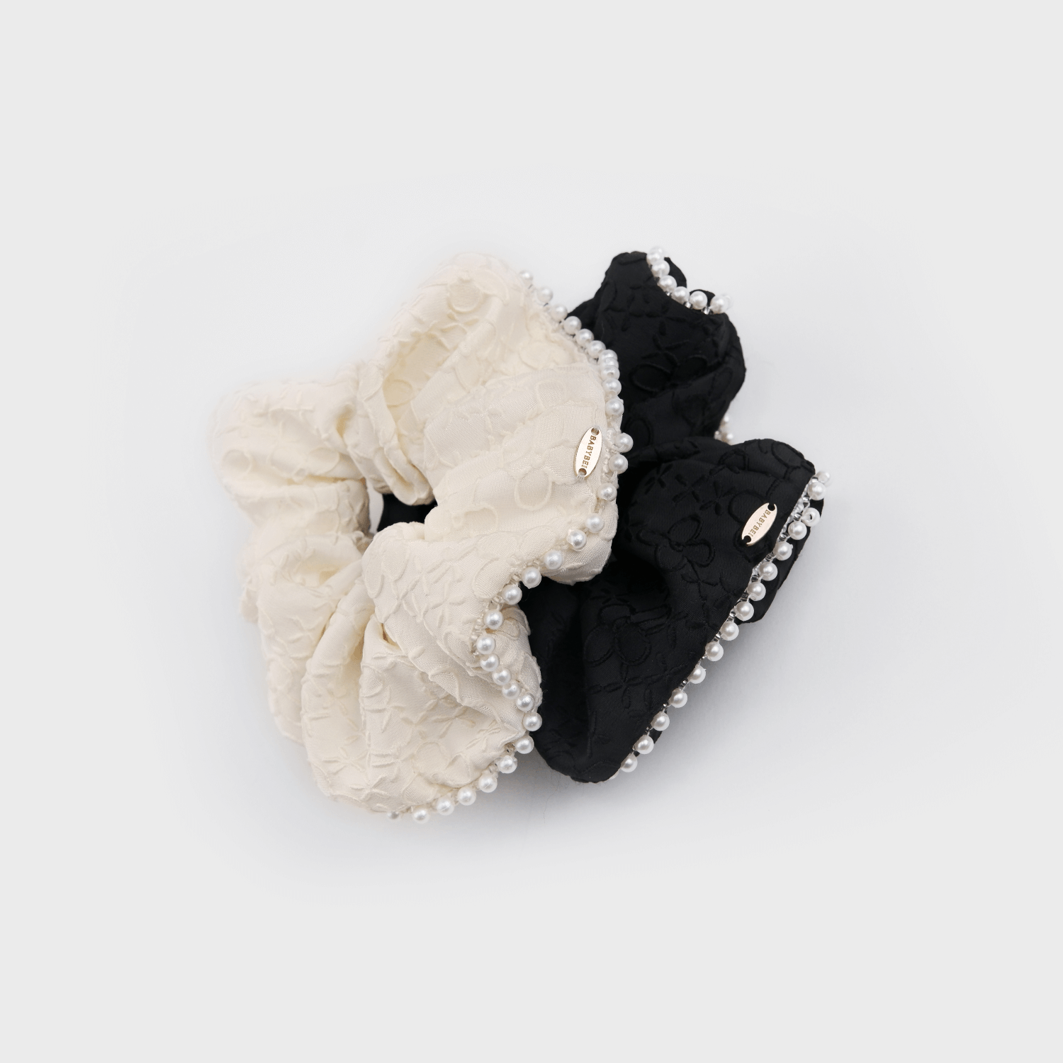 Embroidered Pearl Large Scrunchie (Floral & 1 Strand)