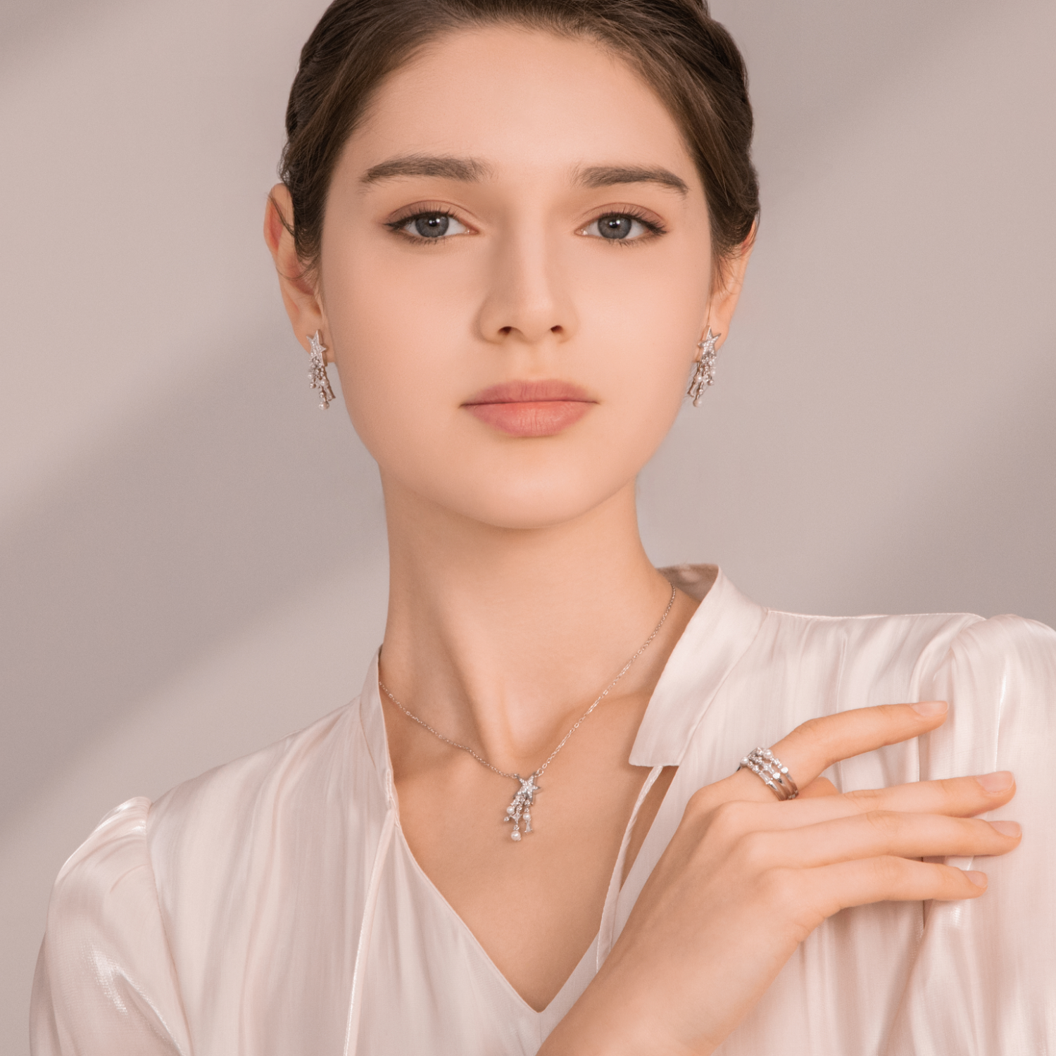 Shooting Star Pendant Necklace