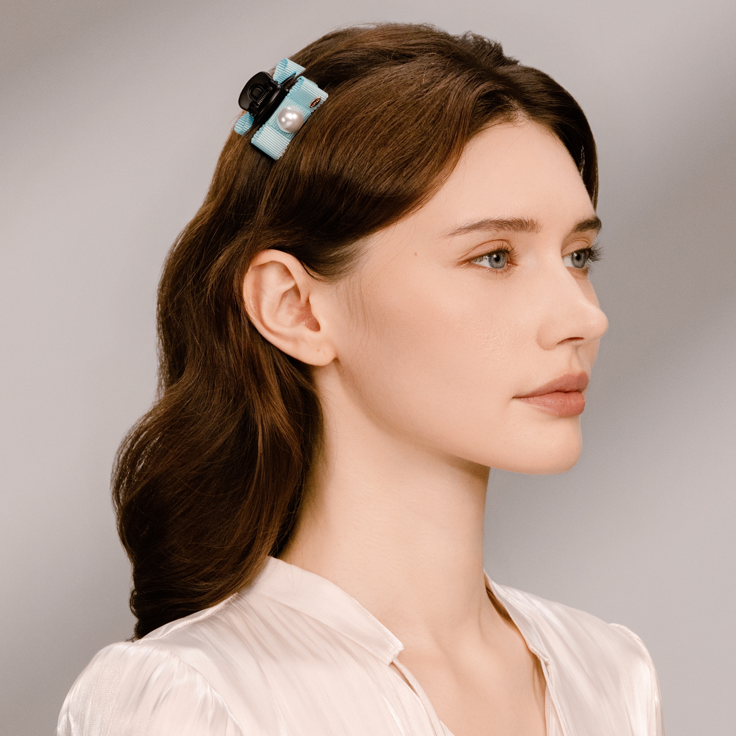 Ribbon Pearl Small Hair Claws (Straight Bow & 1 Bead)