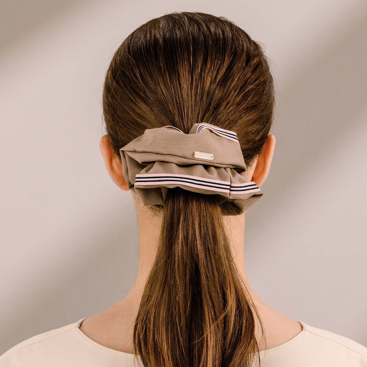 Suiting Shell Large Scrunchie (Striped & Rectangle)
