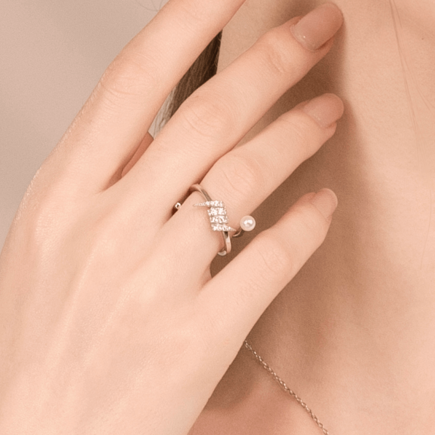 Thorn Pave Ring