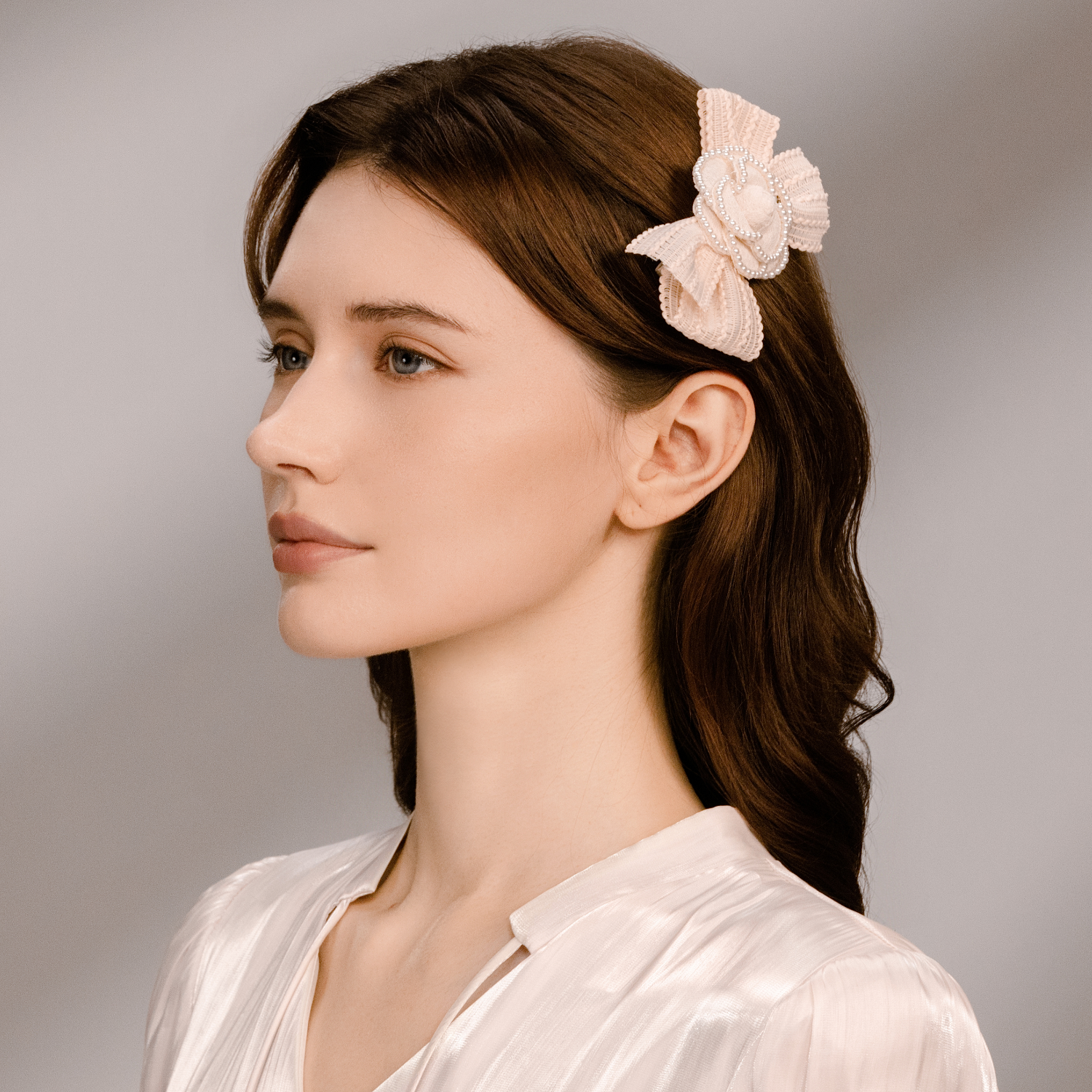 Camellia Pearl Large Hair Clip (Lace Bow & Beaded Edge)