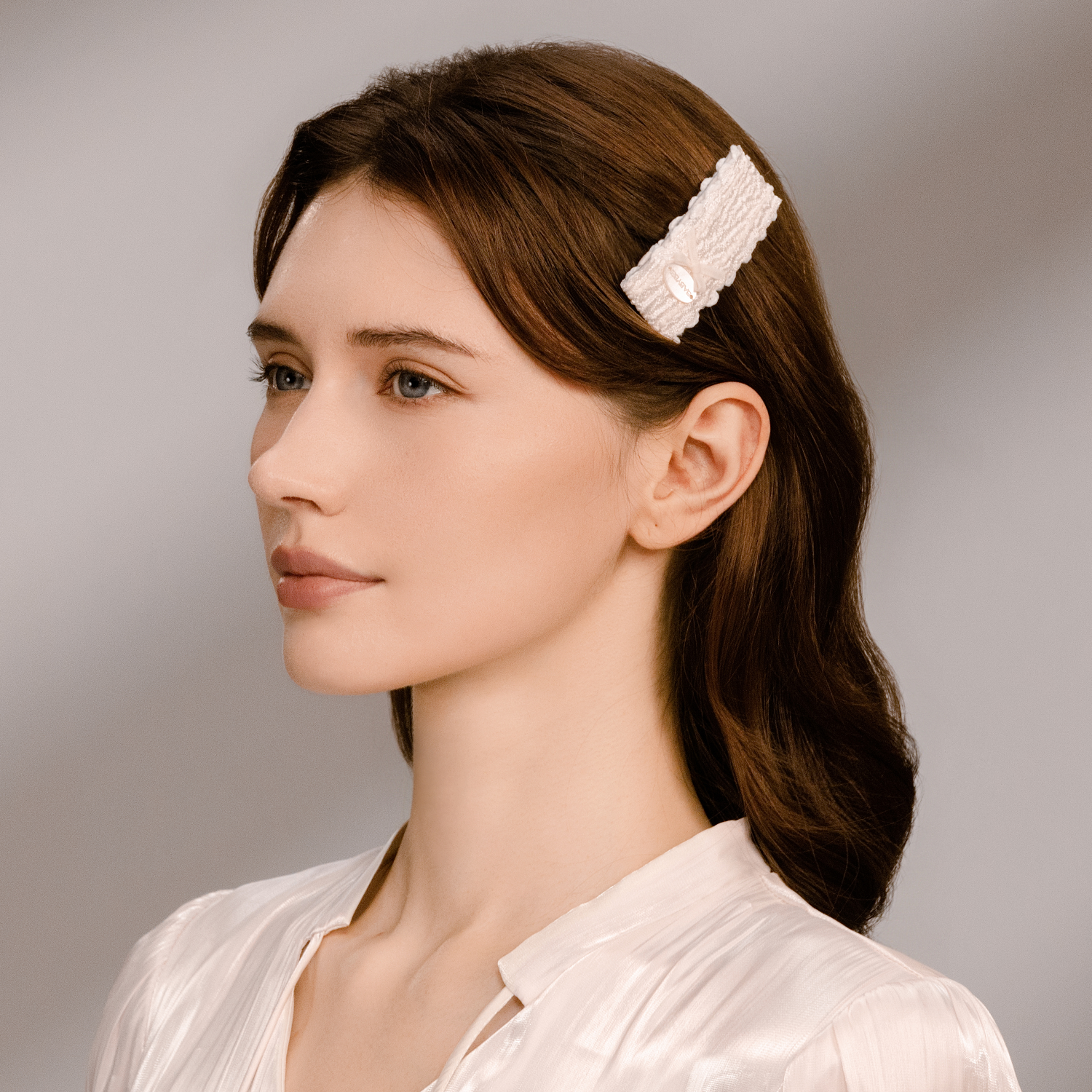 Organza Shell Medium Snap Clips (1 Bow & Oval)