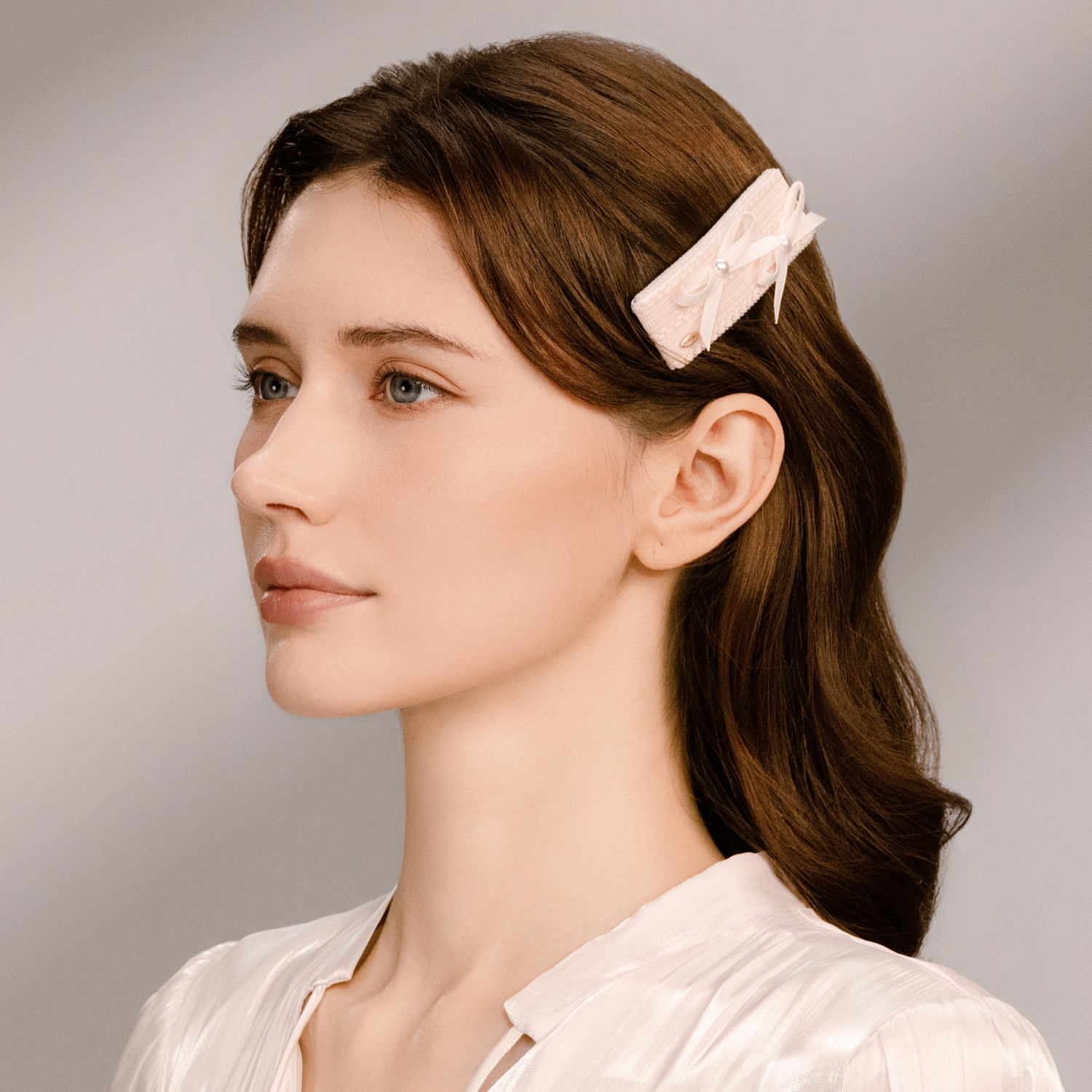 Ribbon Pearl Medium Snap Clips (2 Bows & 2 Beads)