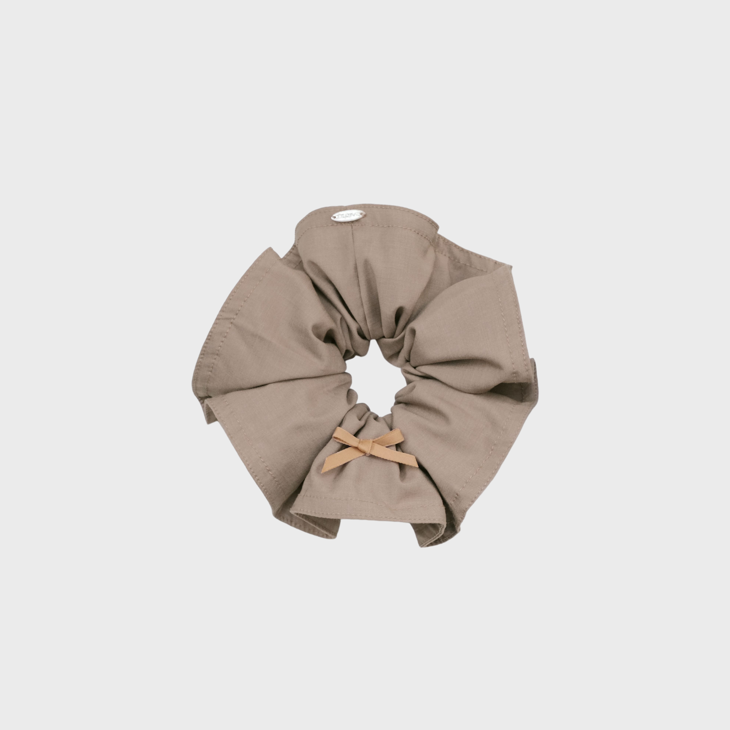 Suiting Shell Large Scrunchie (1 Bow & Oval)