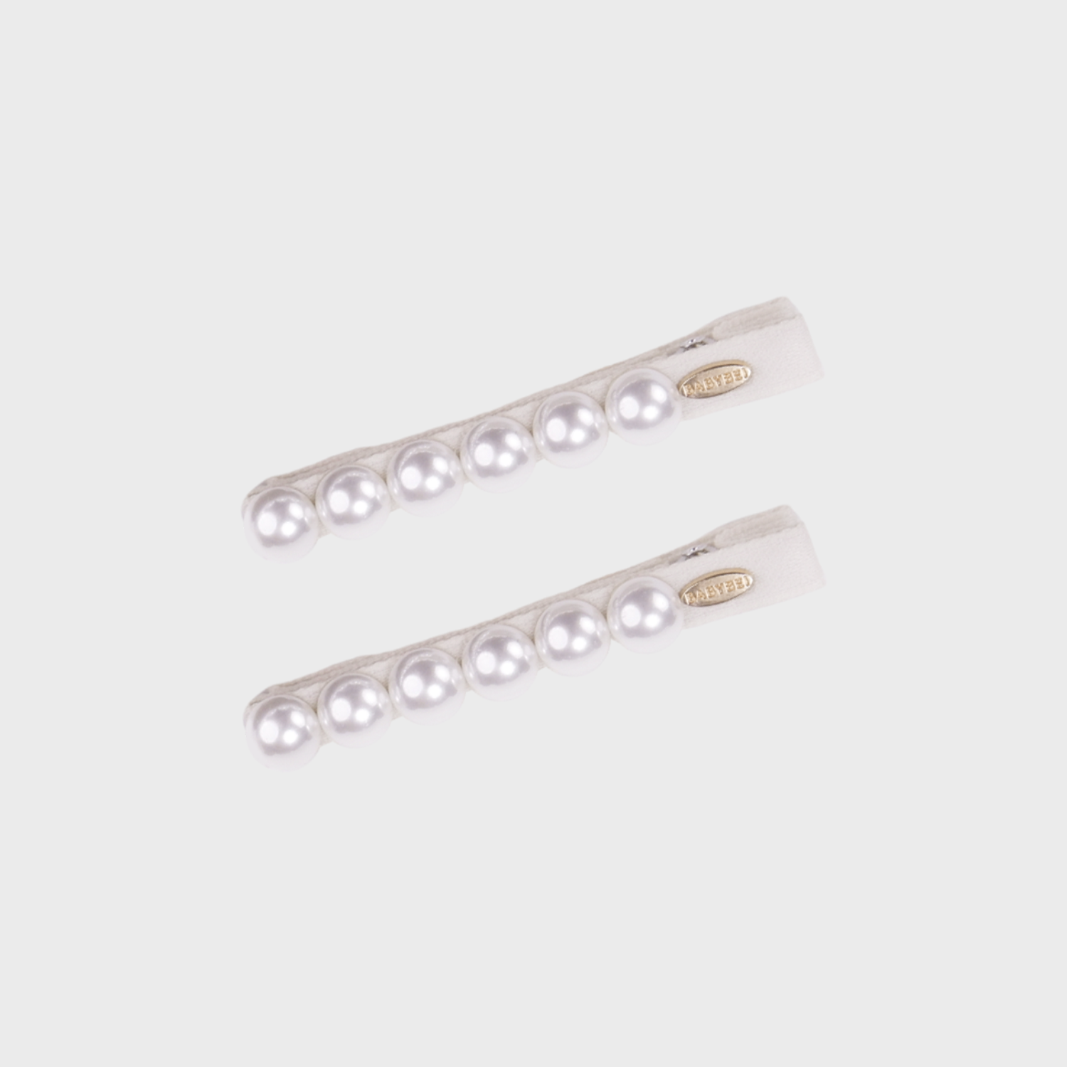 Dotted Pearl Medium Hair Clips (Row & 6 Beads)